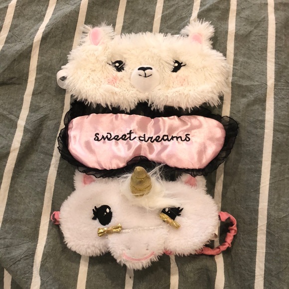 Sweet dreams eye mask set!! 💖 - Picture 1 of 7